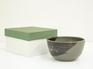 作家物　鉄絵灰釉碗（箱付）